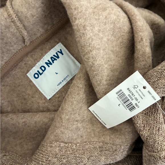WAS $35 Men’s Old Navy hoodie - Picture 4 of 5
